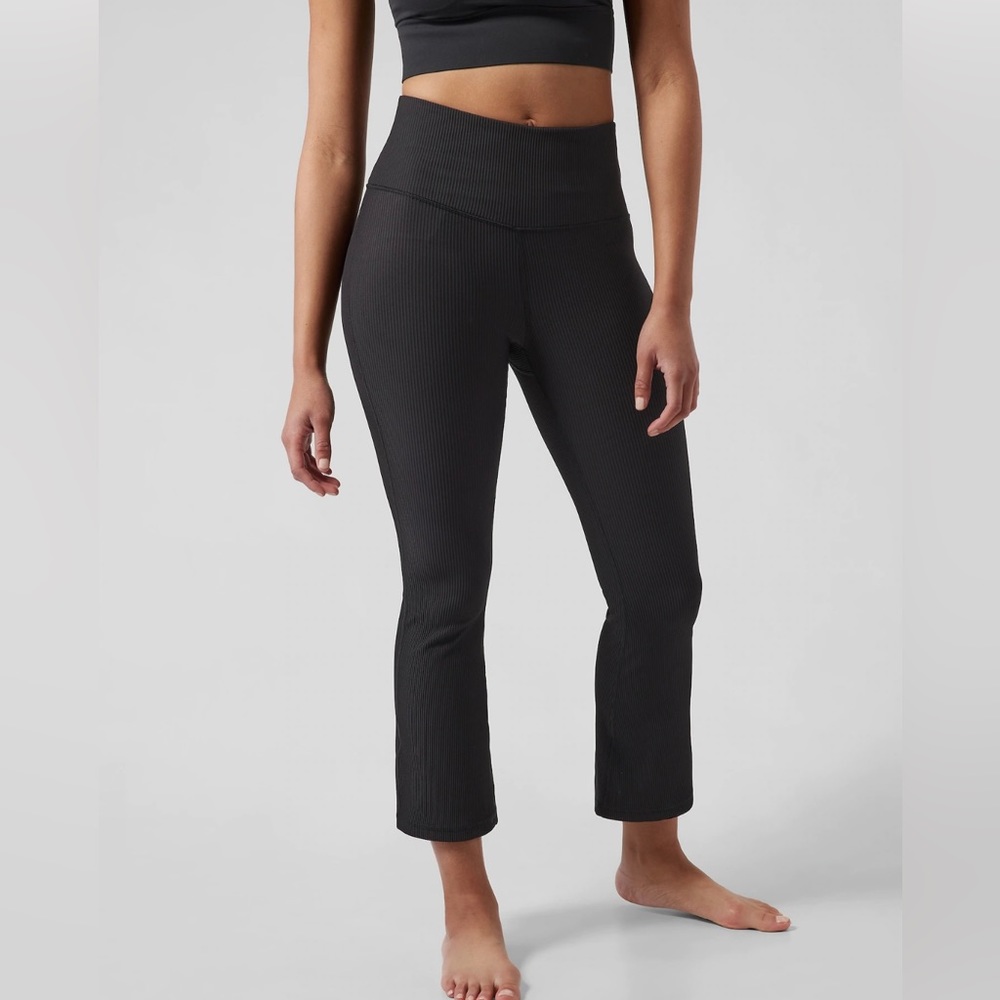 Athleta Elation ribbed crop flare